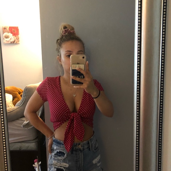 Forever 21 Tops - ❌ SOLD ❌ Tie Front Polka Dot Top